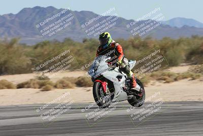 media/Oct-30-2025-Racers Edge (Thu) [[dabbdaf680]]/3-B Group/Session 4 (Turn 9 Side)/